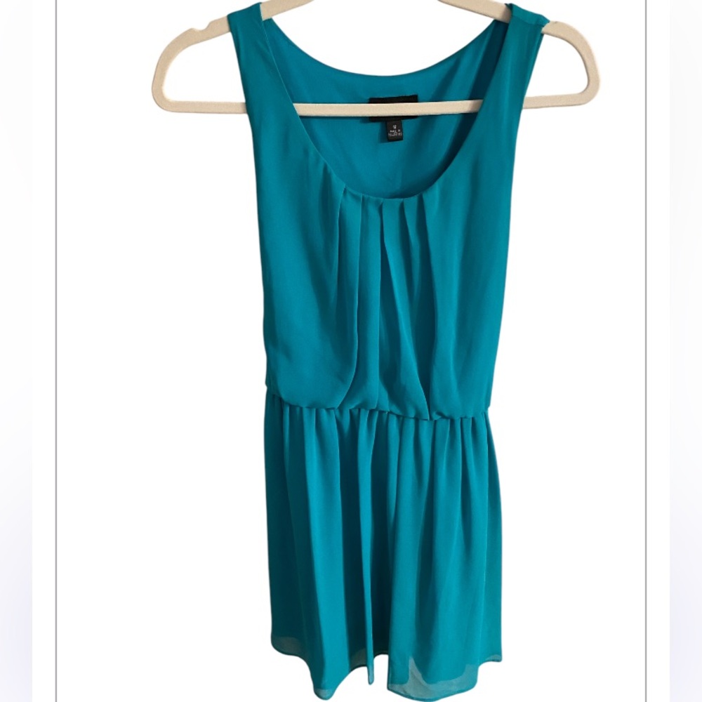 IZ Byer turquoise sleeveless chiffon lined dress. Size medium.  With belt.